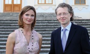 Präsidentin Philippa Königsegg-Aulendorf und künstlerischer Leiter Robert Lehrbaumer